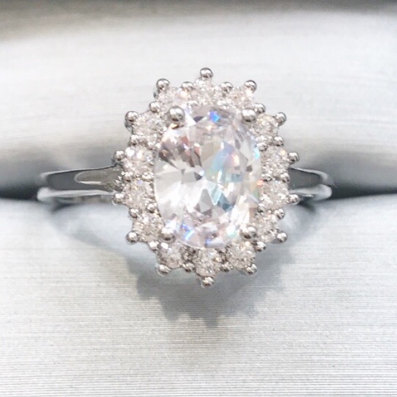 White Sapphire 925 Sterling Silver Ring - Picture 4 of 5